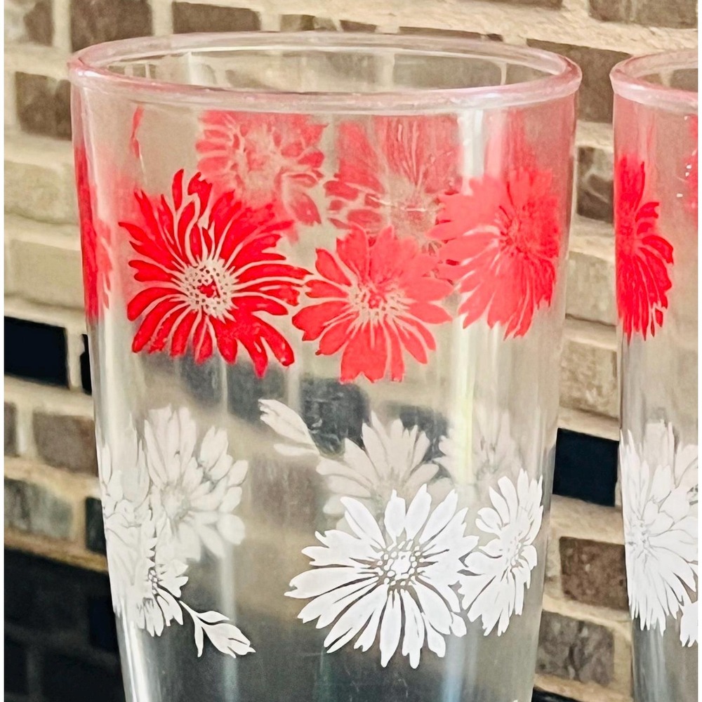 Vintage Hazel‎ Atlas Red and White Flower Print Glasses Juice Cups - Picture 3 of 3
